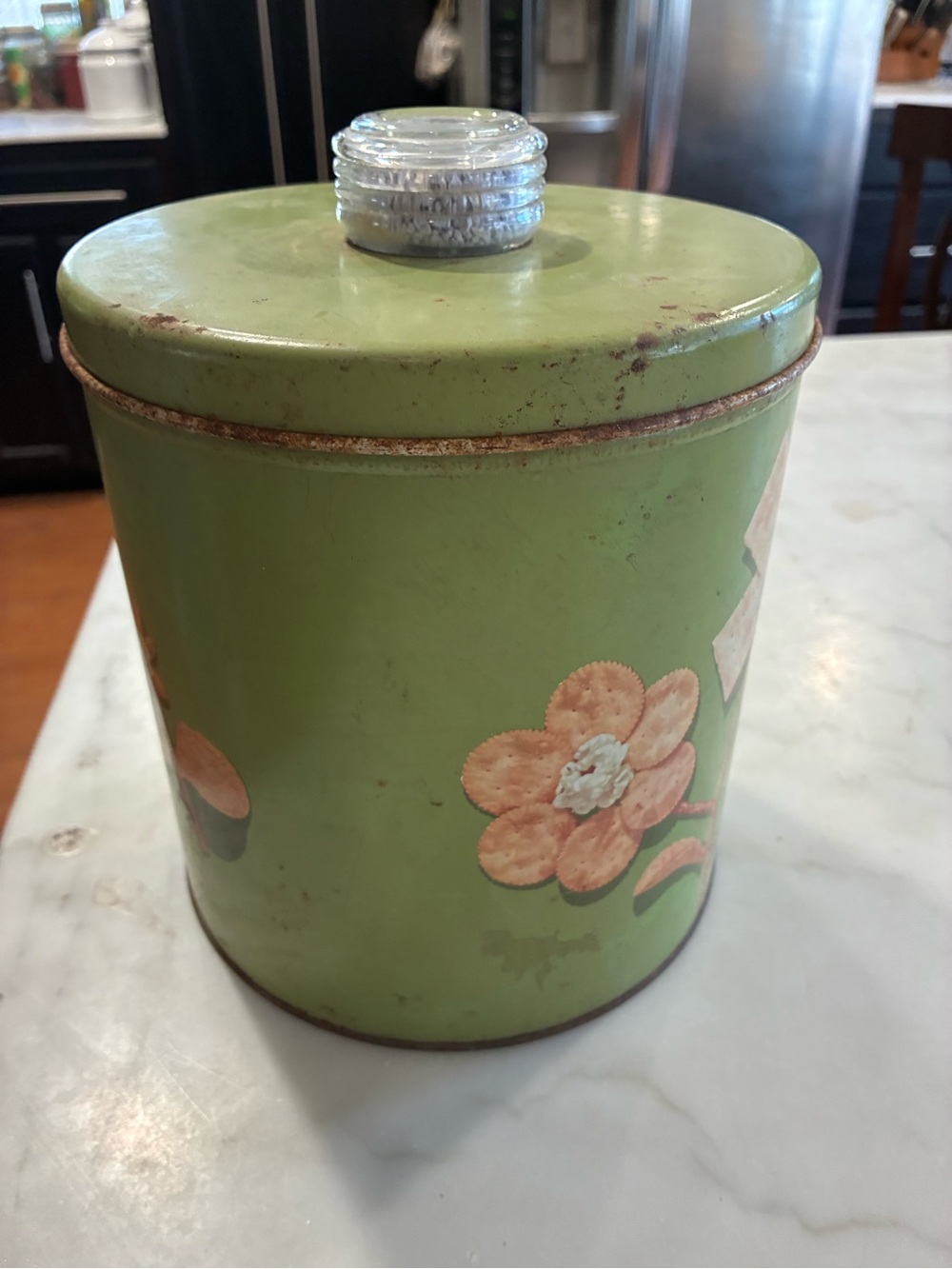 1950s Vtg Blue Magic Krispy Kan Luce Mfg Co. Dry Canister Tin Off White.